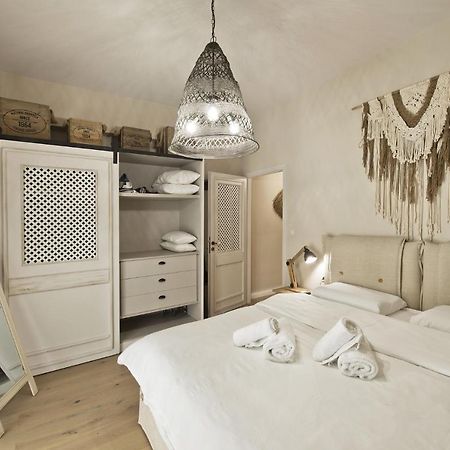Stylish Apartment At Pagrati Athena Bagian luar foto