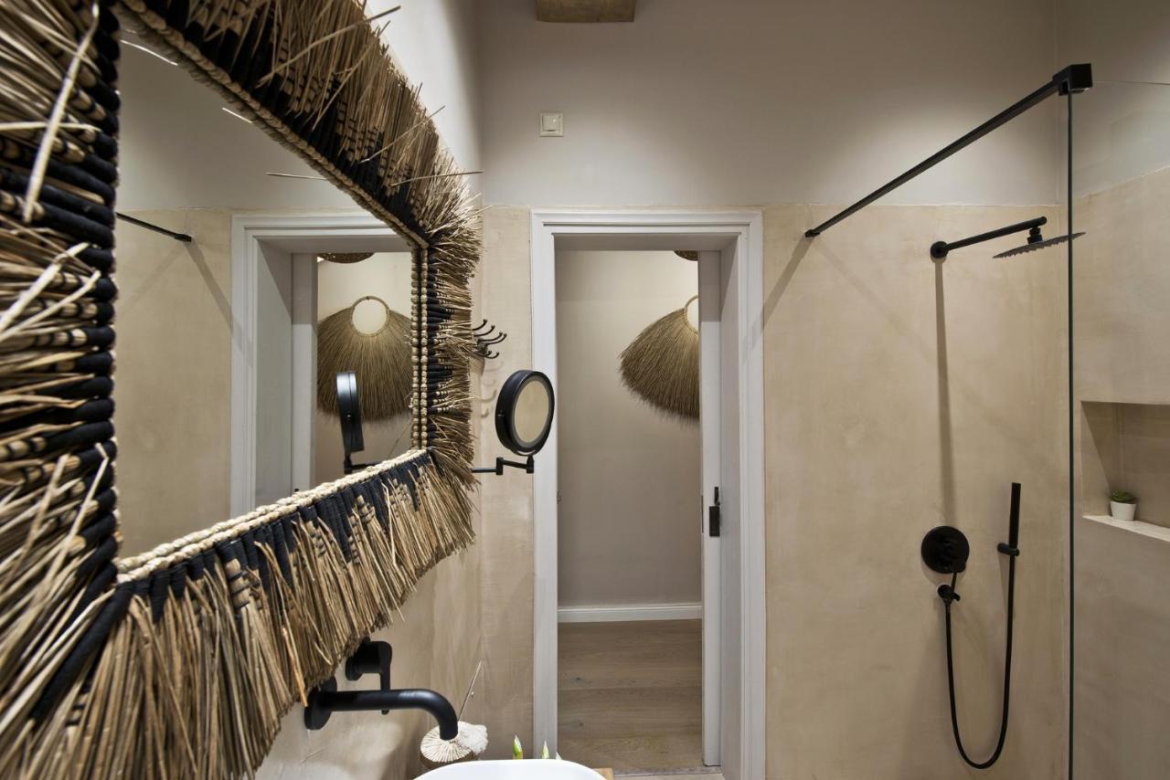 Stylish Apartment At Pagrati Athena Bagian luar foto