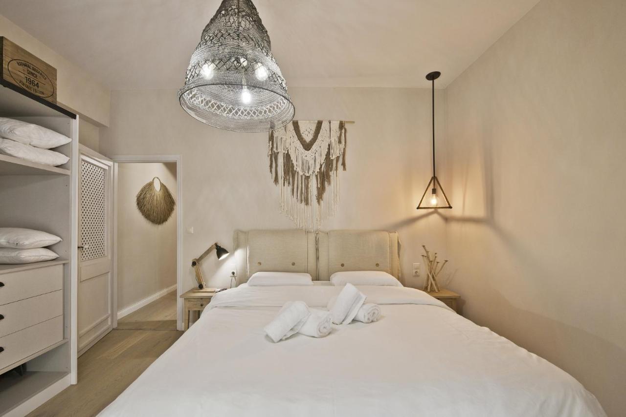 Stylish Apartment At Pagrati Athena Bagian luar foto